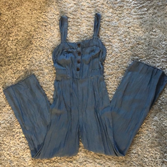 Wide Leg Jumpsuit - Picture 2 of 5